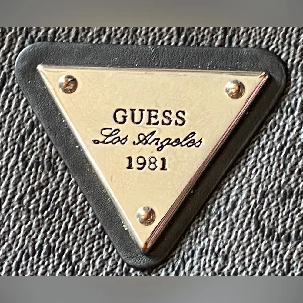 Guess Black Leather Logo Zip Wallet